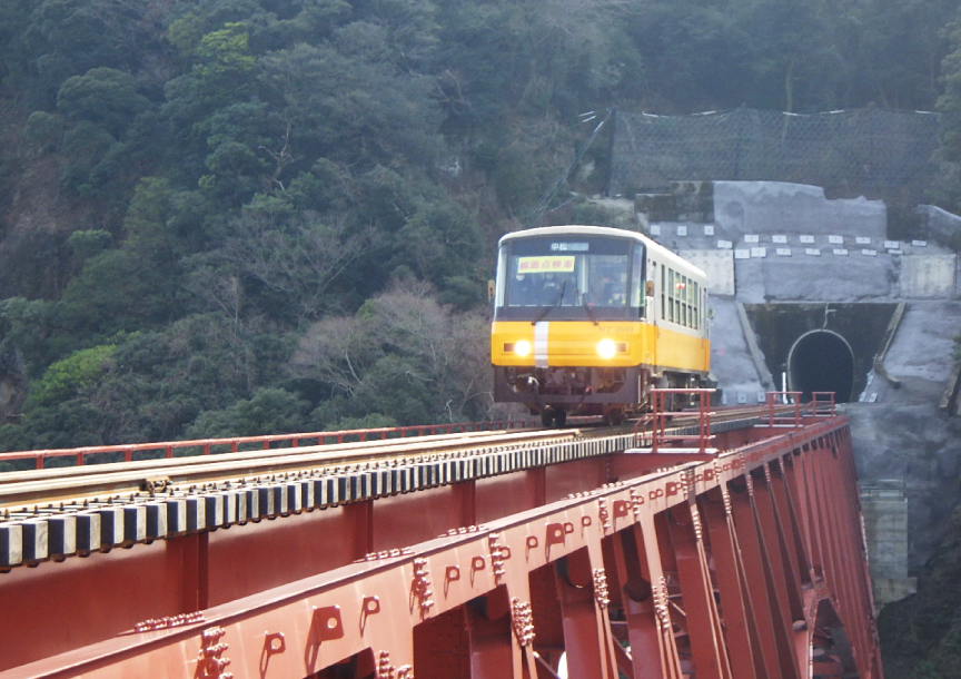 南阿蘇鉄道災害復旧工事　レール締結式が開催されました